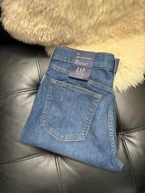 NWT GAP Denim Best Girlfriend Jeans Sz 30/10